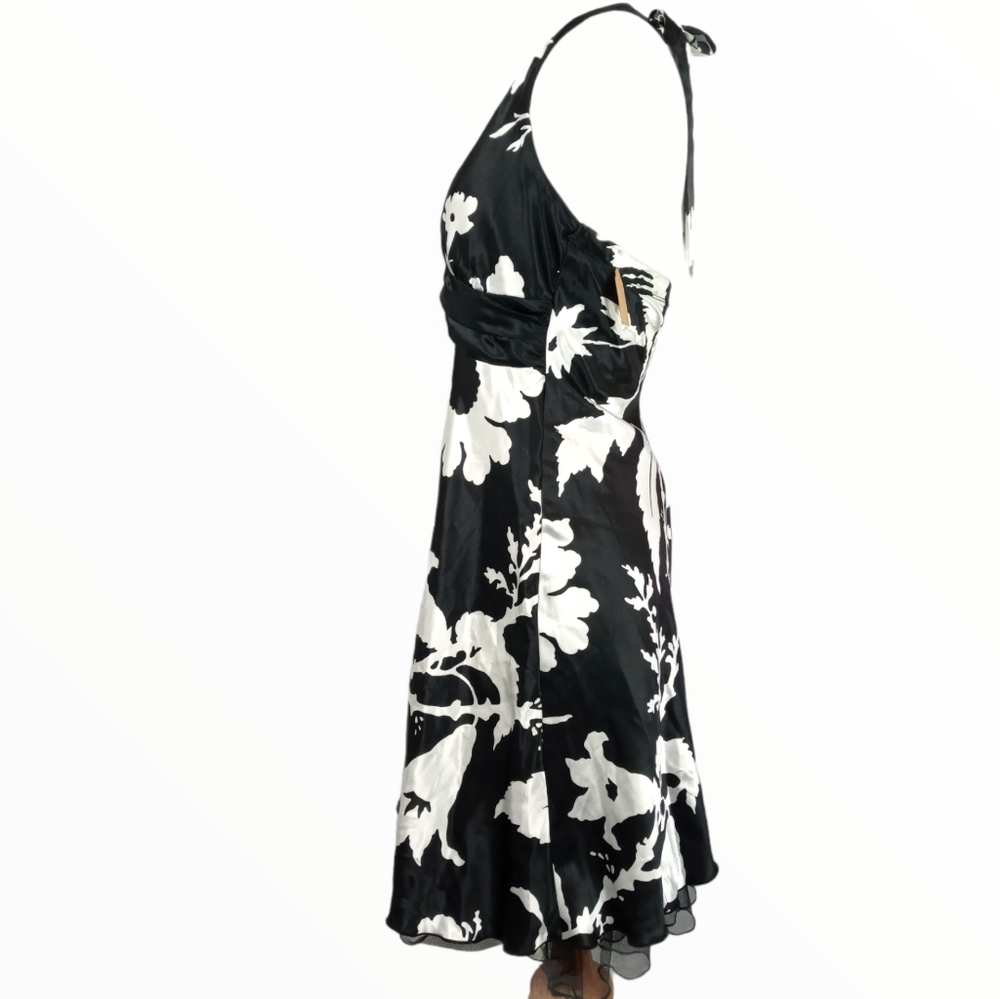 Charlotte Russe Floral Backless dress - Picture 3 of 10